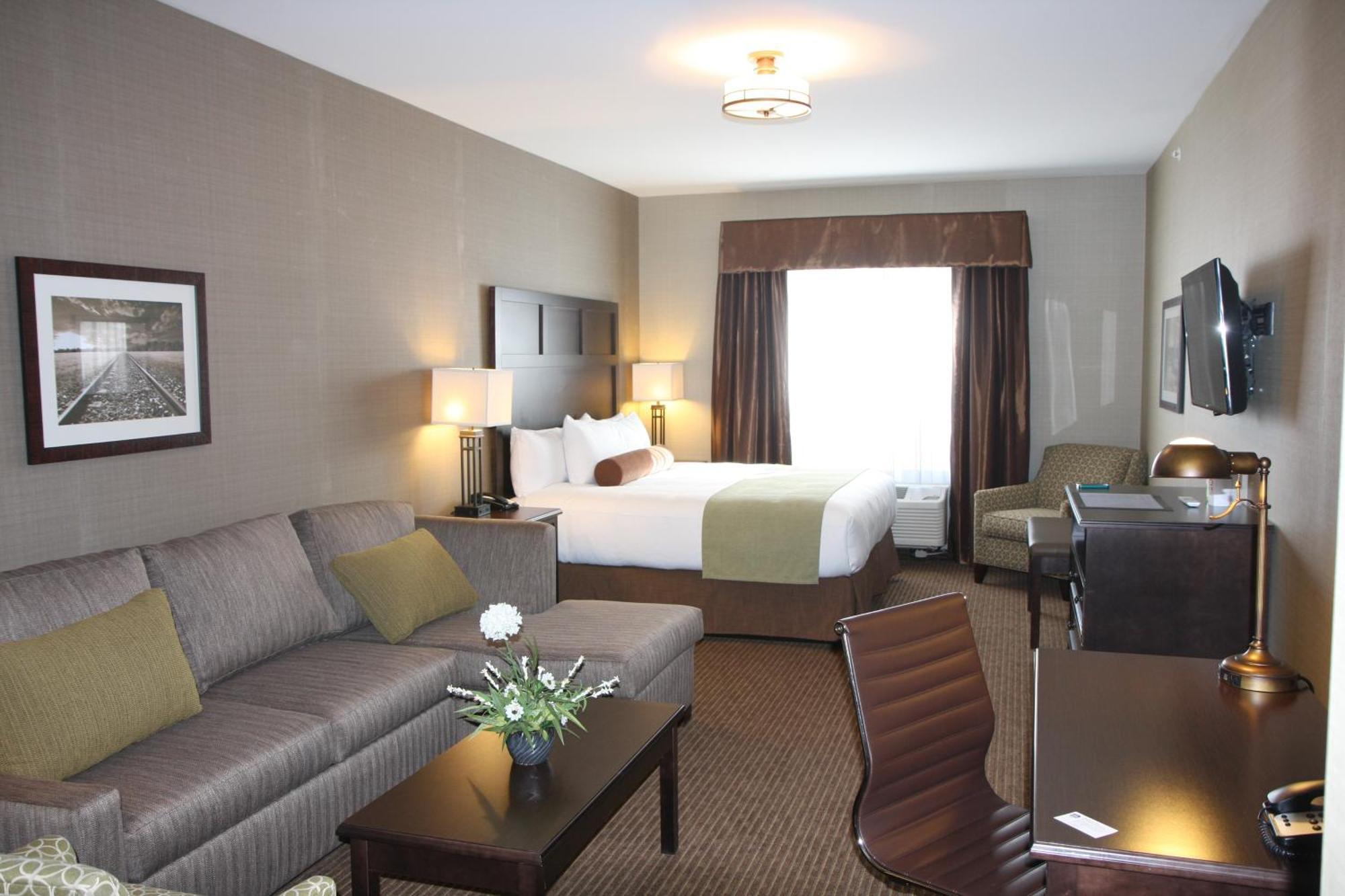 Best Western Plus Okotoks Inn & Suites Ngoại thất bức ảnh