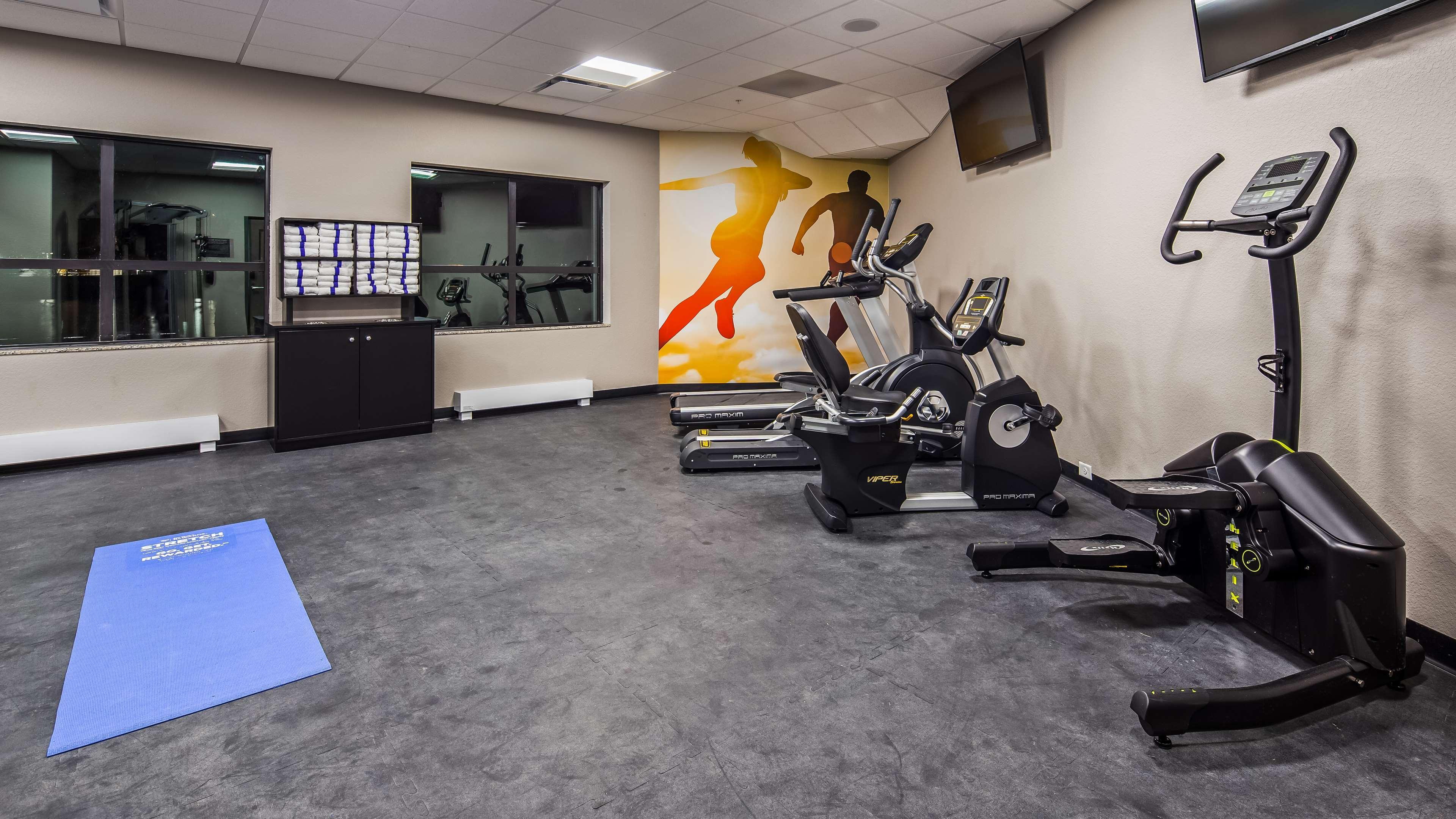 Best Western Plus Okotoks Inn & Suites Ngoại thất bức ảnh